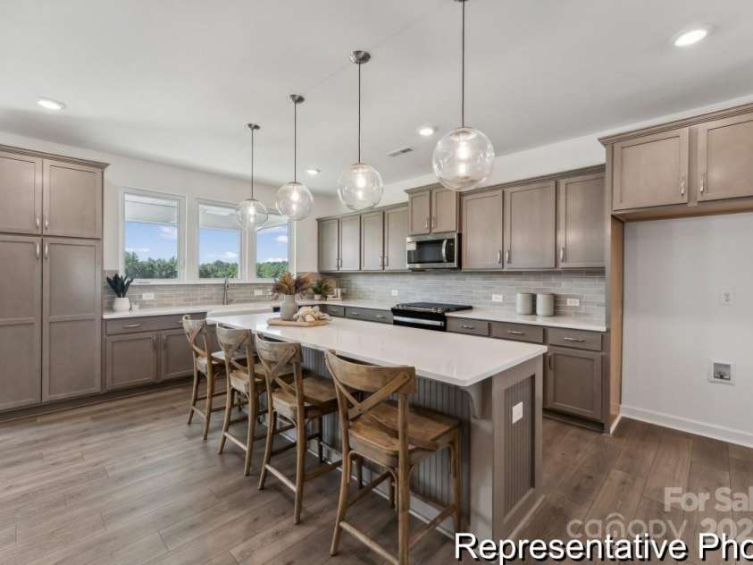 125 Tangle River Drive, Statesville, NC 28677.  MLS# CAR4263695, YatesRealty ID 15108. 