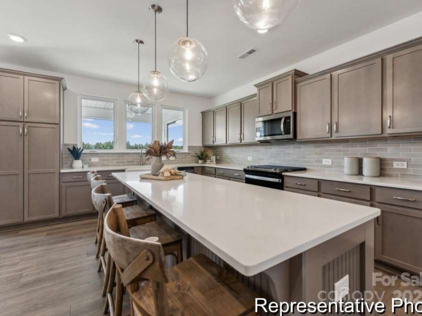 125 Tangle River Drive, Statesville, NC 28677.  MLS# CAR4263695, YatesRealty ID 15108. 