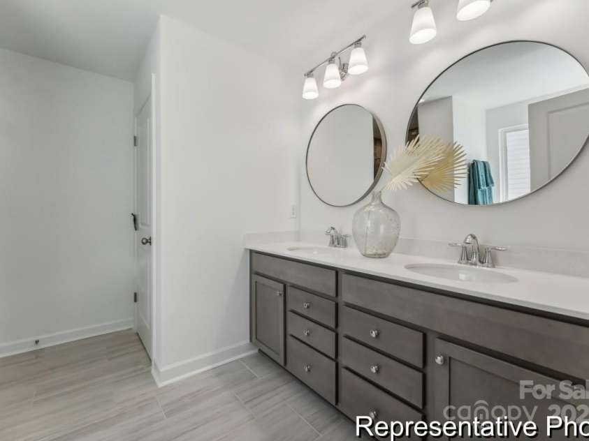 125 Tangle River Drive, Statesville, NC 28677.  MLS# CAR4263695, YatesRealty ID 15108. 