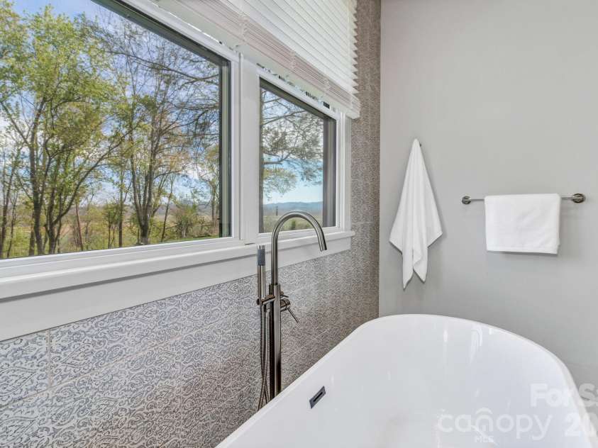 301 Rockbridge Road, Mills River, NC 28759.  MLS# CAR4360406, YatesRealty ID 15108. 