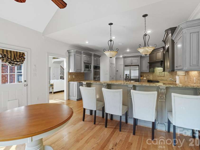 1209 Mossbank Place, Gastonia, NC 28056.  MLS# CAR4369493, YatesRealty ID 15109. 
