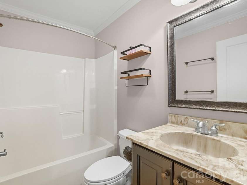 1209 Mossbank Place, Gastonia, NC 28056.  MLS# CAR4369493, YatesRealty ID 15109. 