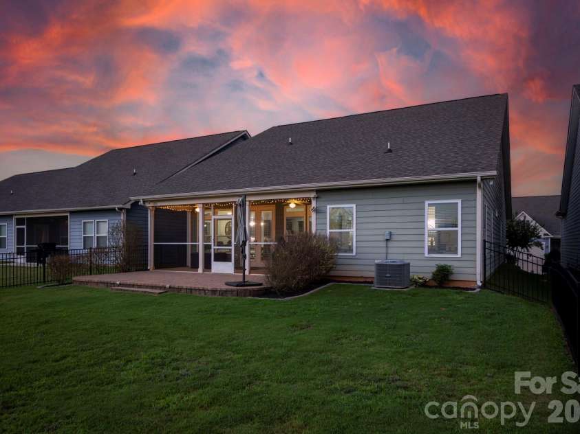 112 Jana Drive, Statesville, NC 28677.  MLS# CAR4363697, YatesRealty ID 15110. 