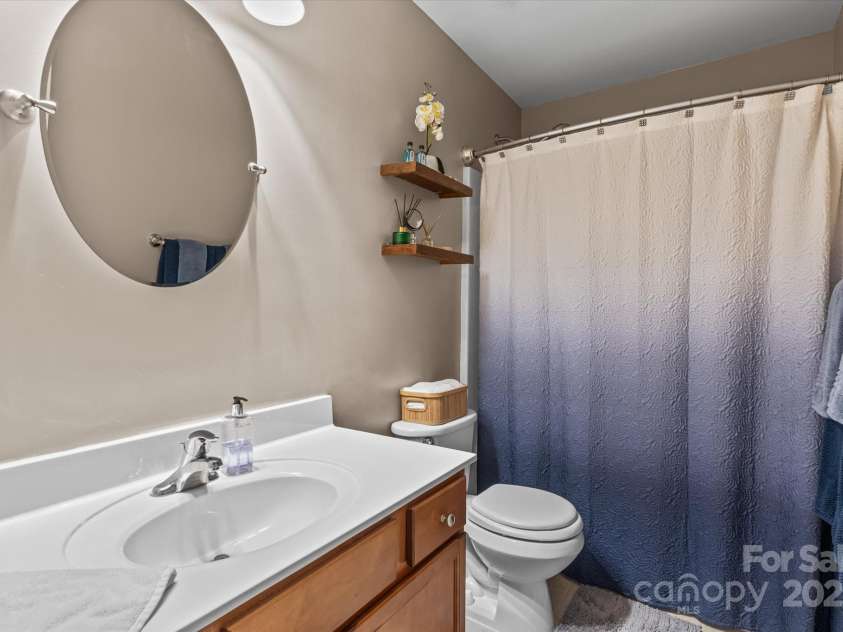 108 Planters Drive, Statesville, NC 28677.  MLS# CAR4263719, YatesRealty ID 15111. 