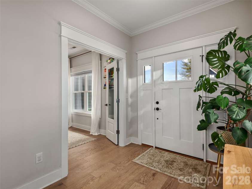 201 Weybridge Drive, Arden, NC 28704.  MLS# CAR4359287, YatesRealty ID 15111. 