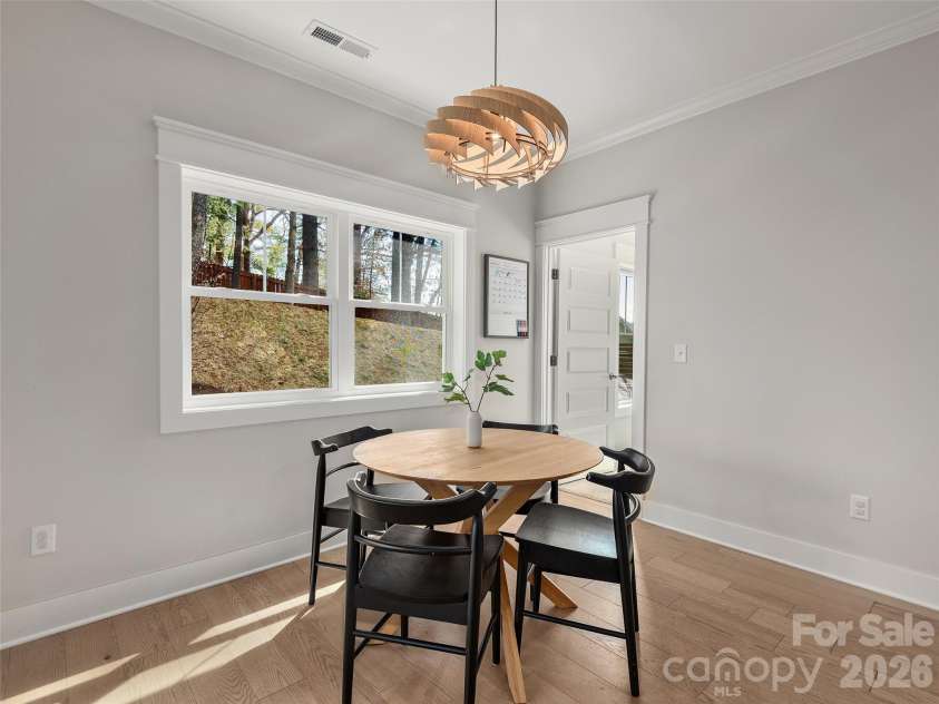 201 Weybridge Drive, Arden, NC 28704.  MLS# CAR4359287, YatesRealty ID 15111. 
