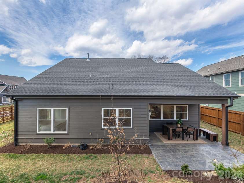 201 Weybridge Drive, Arden, NC 28704.  MLS# CAR4359287, YatesRealty ID 15111. 