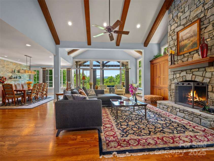 296 Cedar Rock Trail, Hendersonville, NC 28739.  MLS# CAR4263247, YatesRealty ID 15112. 