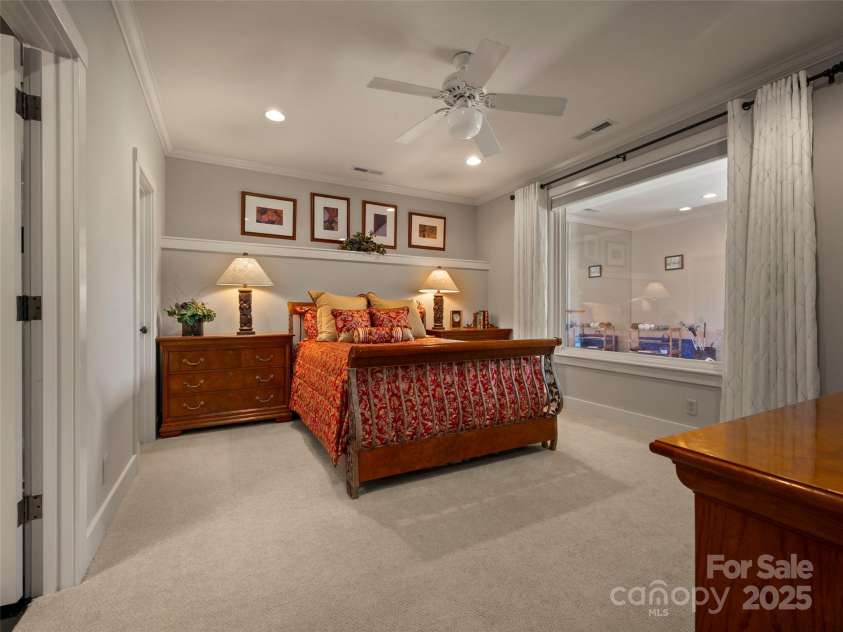 296 Cedar Rock Trail, Hendersonville, NC 28739.  MLS# CAR4263247, YatesRealty ID 15112. 