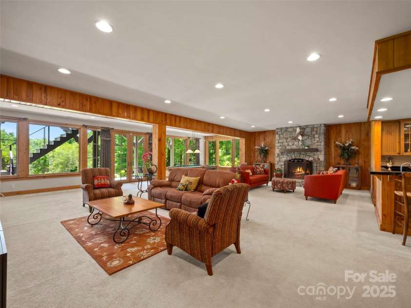 296 Cedar Rock Trail, Hendersonville, NC 28739.  MLS# CAR4263247, YatesRealty ID 15112. 