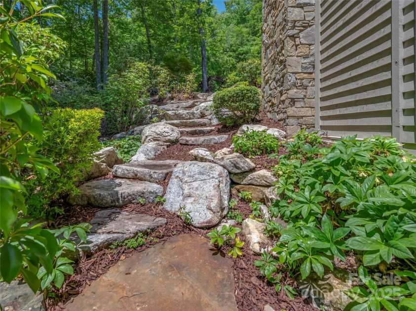 296 Cedar Rock Trail, Hendersonville, NC 28739.  MLS# CAR4263247, YatesRealty ID 15112. 