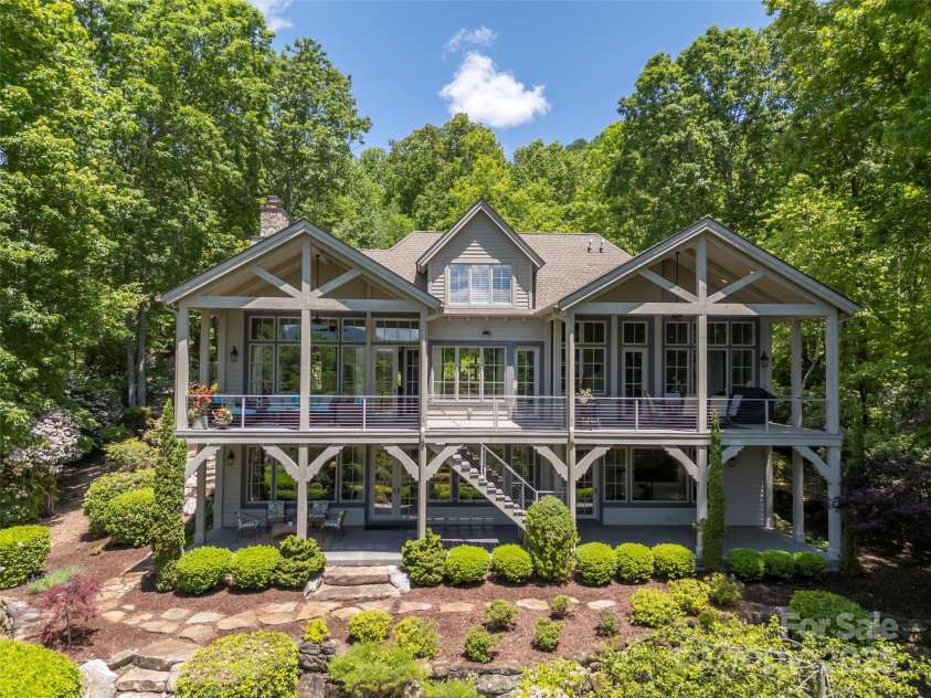 296 Cedar Rock Trail, Hendersonville, NC 28739.  MLS# CAR4263247, YatesRealty ID 15112. 