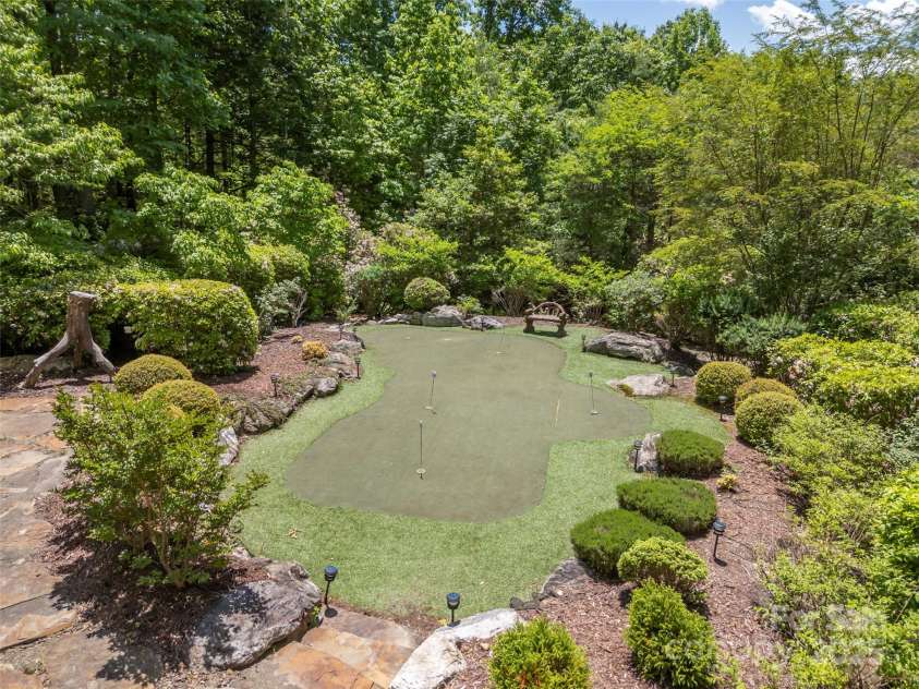 296 Cedar Rock Trail, Hendersonville, NC 28739.  MLS# CAR4263247, YatesRealty ID 15112. 