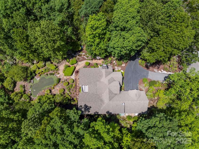 296 Cedar Rock Trail, Hendersonville, NC 28739.  MLS# CAR4263247, YatesRealty ID 15112. 