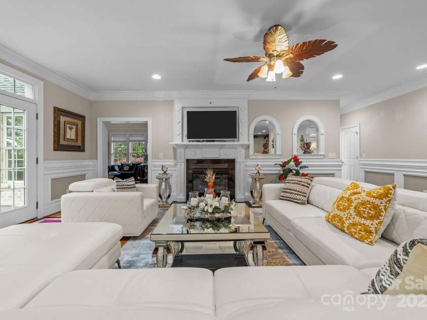 196 Arnold Palmer Drive, Advance, NC 27006.  MLS# CAR4263557, YatesRealty ID 15113. 
