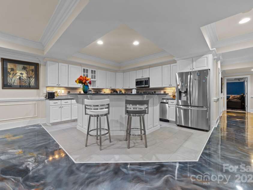 196 Arnold Palmer Drive, Advance, NC 27006.  MLS# CAR4263557, YatesRealty ID 15113. 