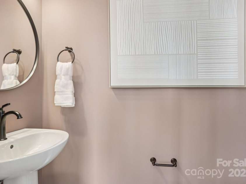 3225 Drift Street, Charlotte, NC 28278.  MLS# CAR4263768, YatesRealty ID 15115. Representative