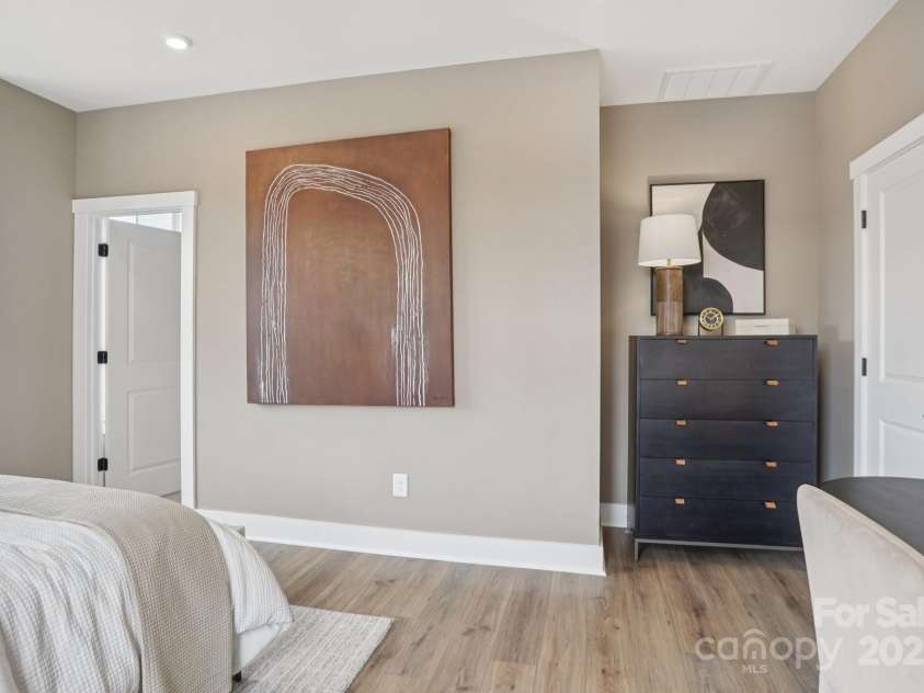 3225 Drift Street, Charlotte, NC 28278.  MLS# CAR4263768, YatesRealty ID 15115. Representative