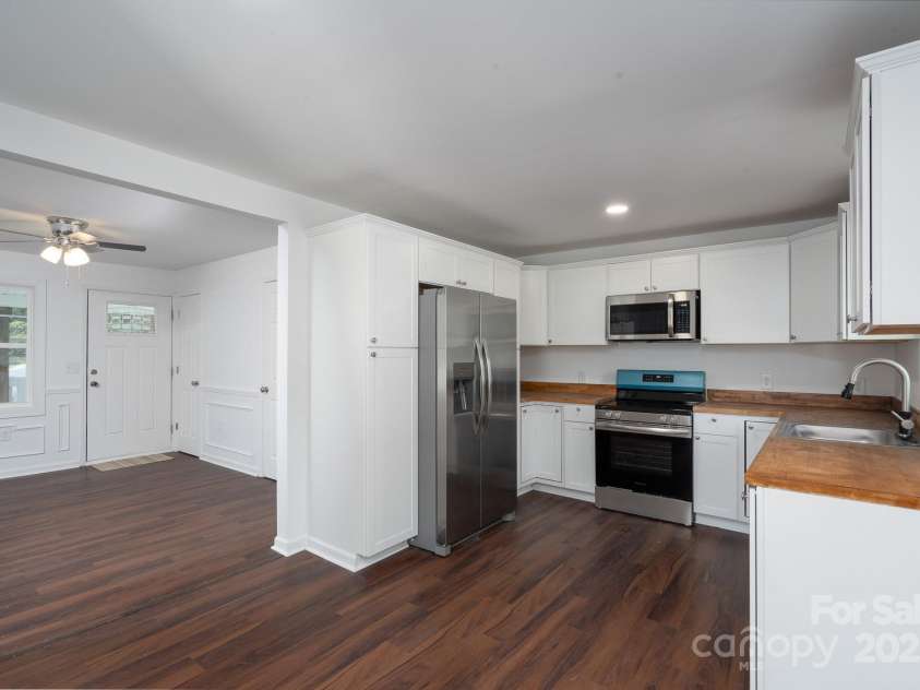 1411 Caldwell Street, Gastonia, NC 28052.  MLS# CAR4253816, YatesRealty ID 15117. 