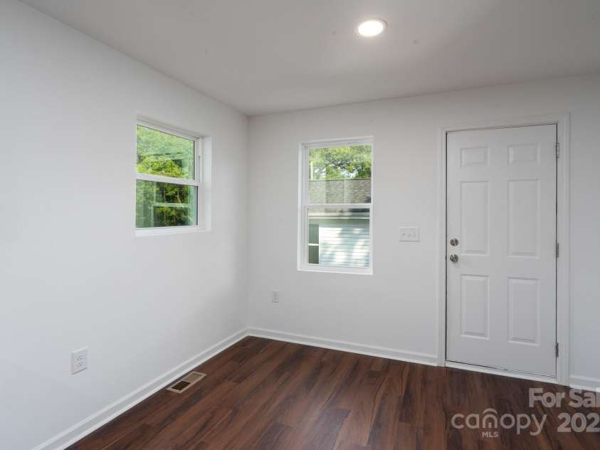 1411 Caldwell Street, Gastonia, NC 28052.  MLS# CAR4253816, YatesRealty ID 15117. 