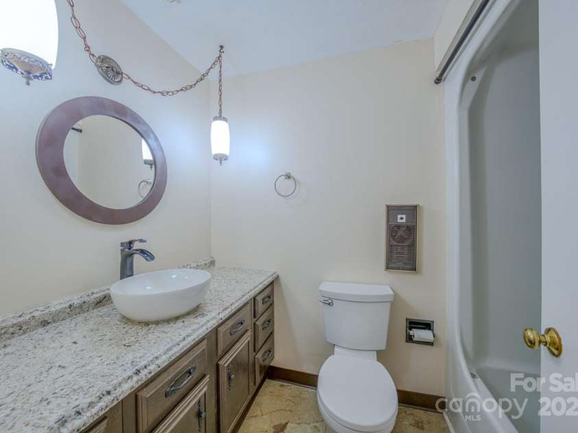 280 Fletcher View Drive, Fletcher, NC 28732.  MLS# CAR4244511, YatesRealty ID 15118. 