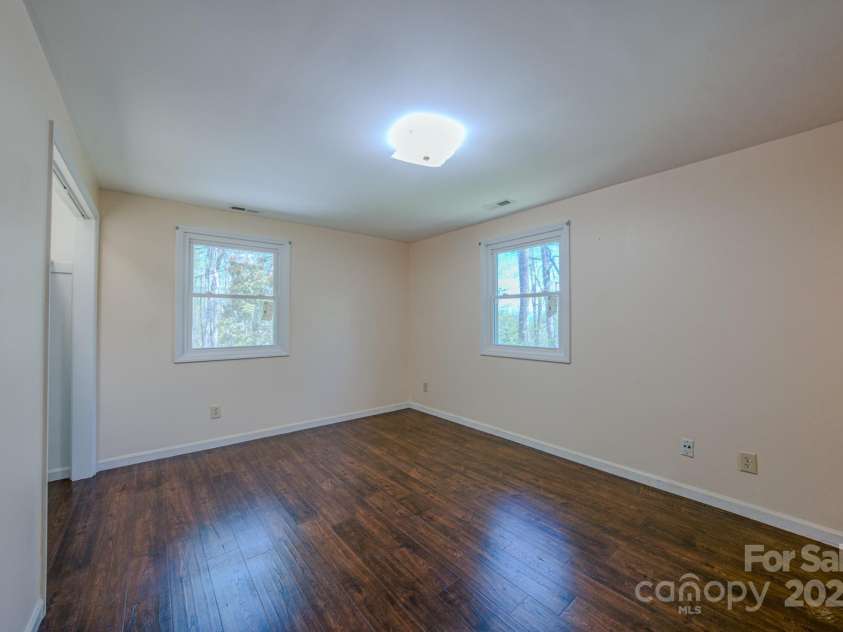 280 Fletcher View Drive, Fletcher, NC 28732.  MLS# CAR4244511, YatesRealty ID 15118. 