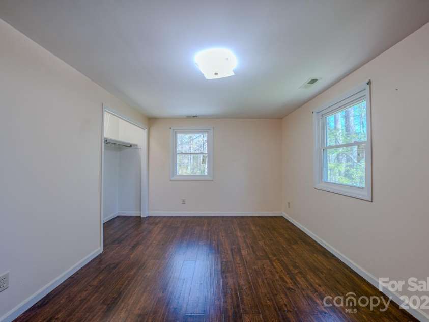 280 Fletcher View Drive, Fletcher, NC 28732.  MLS# CAR4244511, YatesRealty ID 15118. 