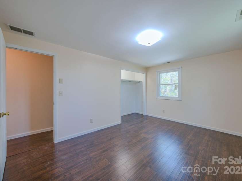 280 Fletcher View Drive, Fletcher, NC 28732.  MLS# CAR4244511, YatesRealty ID 15118. 