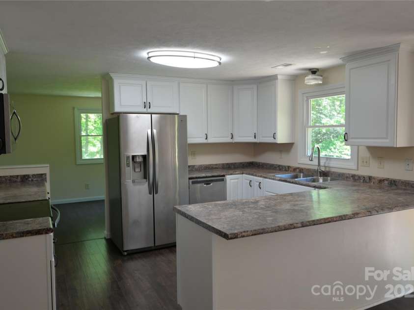 280 Fletcher View Drive, Fletcher, NC 28732.  MLS# CAR4244511, YatesRealty ID 15118. 