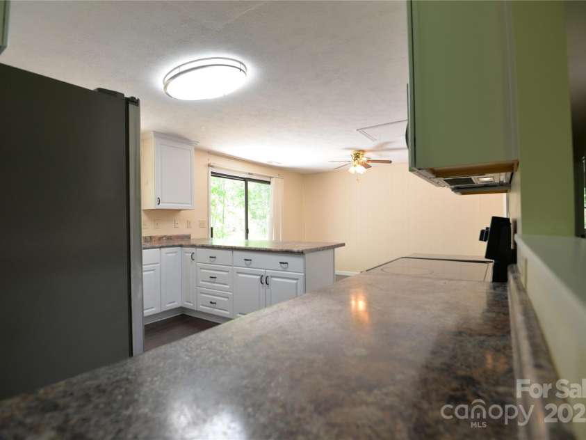 280 Fletcher View Drive, Fletcher, NC 28732.  MLS# CAR4244511, YatesRealty ID 15118. 