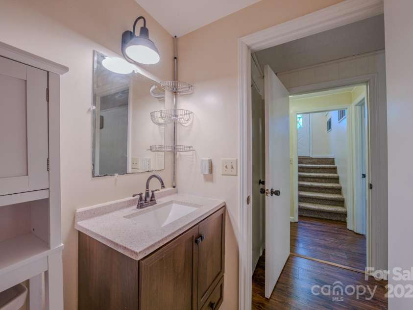 280 Fletcher View Drive, Fletcher, NC 28732.  MLS# CAR4244511, YatesRealty ID 15118. 