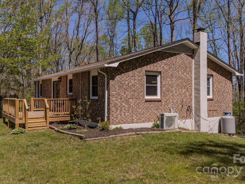 280 Fletcher View Drive, Fletcher, NC 28732.  MLS# CAR4244511, YatesRealty ID 15118. 