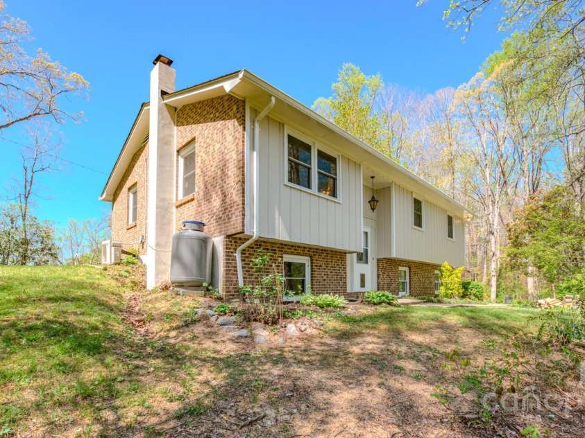 280 Fletcher View Drive, Fletcher, NC 28732.  MLS# CAR4244511, YatesRealty ID 15118. 