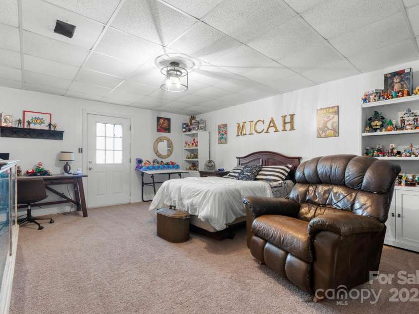 20 Meandering Way, Granite Falls, NC 28630.  MLS# CAR4333475, YatesRealty ID 15119. Den/Bonus Room