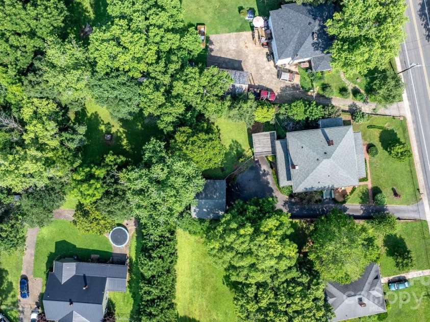 313 Main Street, Morganton, NC 28655.  MLS# CAR4275502, YatesRealty ID 1512. 