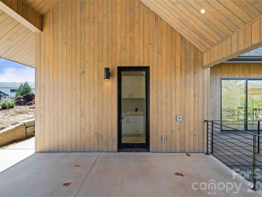 511 Wilma Dykeman Trail, Asheville, NC 28804.  MLS# CAR4397347, YatesRealty ID 15120. 