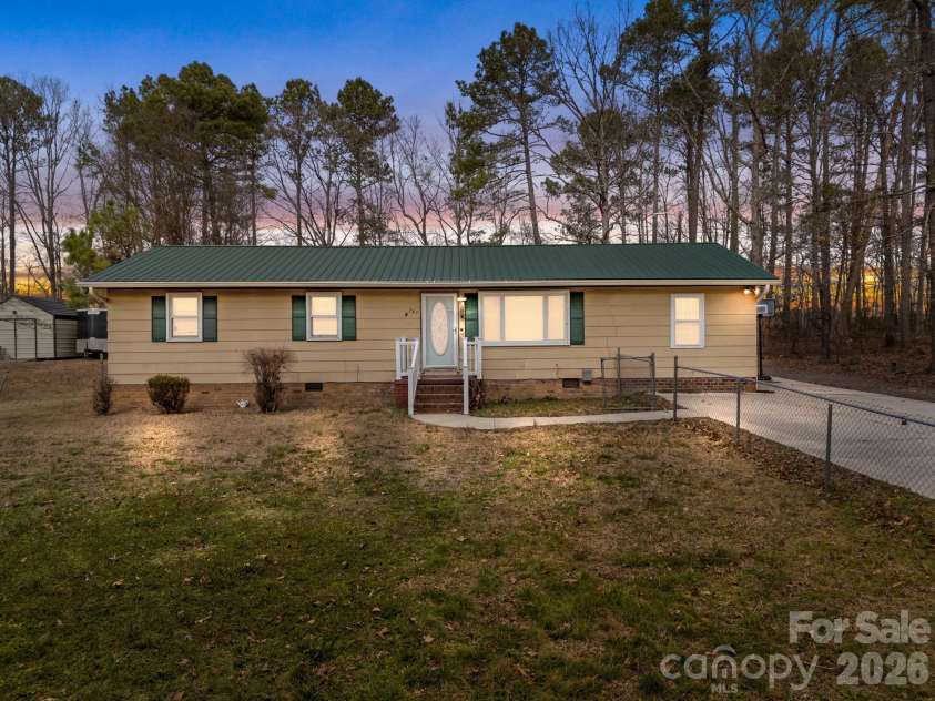 289 Washington Park Road, Mount Gilead, NC 27306.  MLS# CAR4351643, YatesRealty ID 15121. 