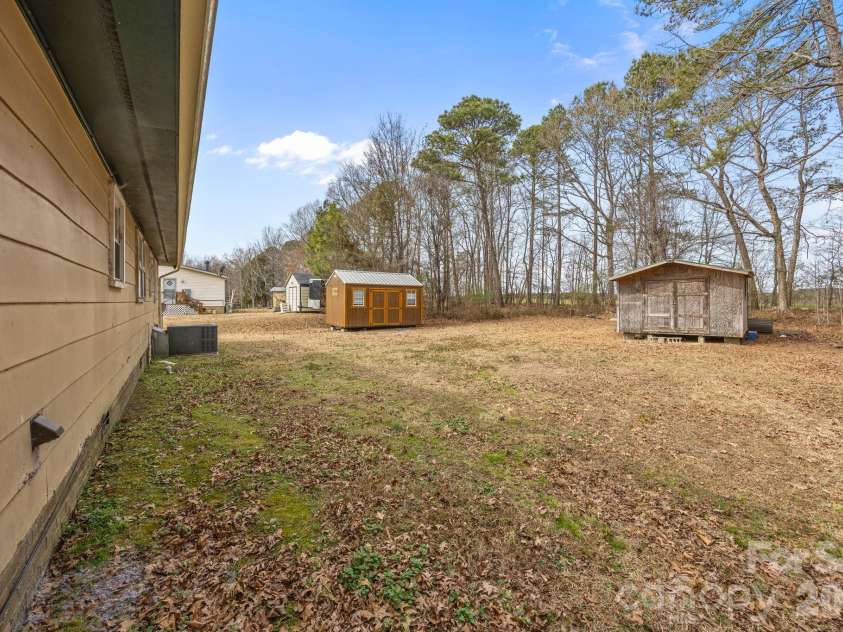 289 Washington Park Road, Mount Gilead, NC 27306.  MLS# CAR4351643, YatesRealty ID 15121. 