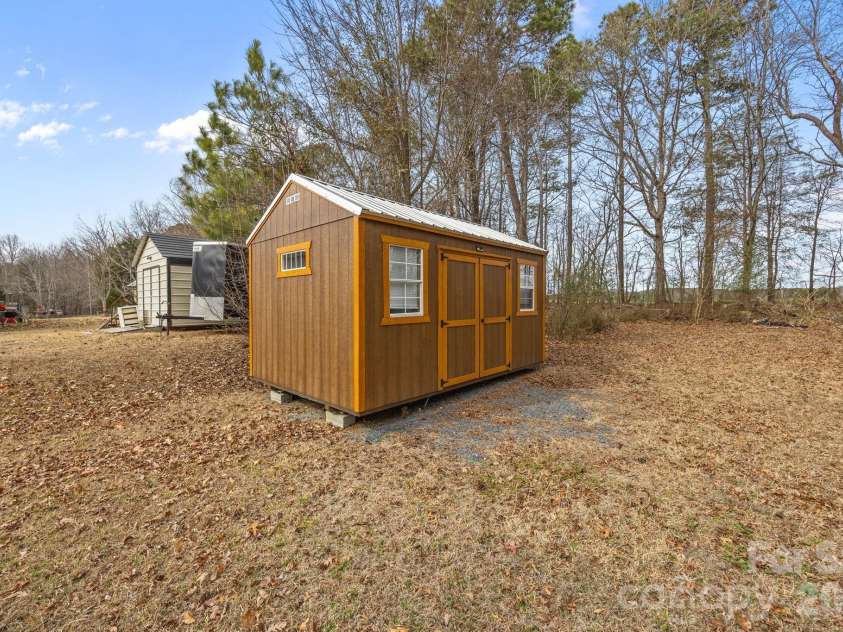 289 Washington Park Road, Mount Gilead, NC 27306.  MLS# CAR4351643, YatesRealty ID 15121. 