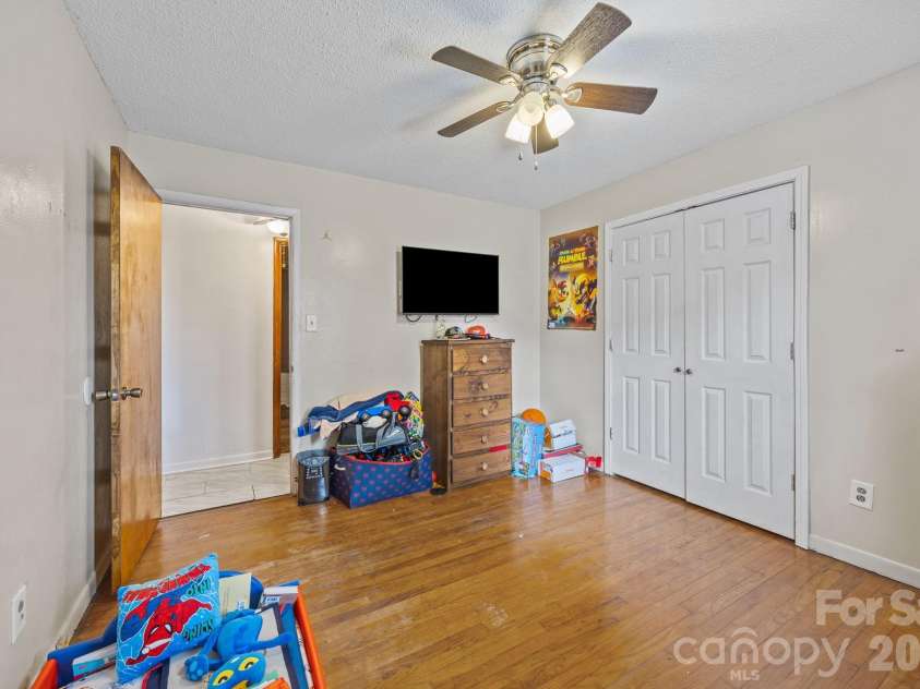 289 Washington Park Road, Mount Gilead, NC 27306.  MLS# CAR4351643, YatesRealty ID 15121. 