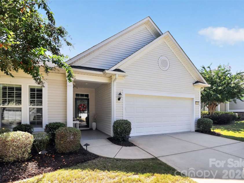 2015 Vermount Way, Indian Land, SC 29707.  MLS# CAR4412967, YatesRealty ID 15122. Angled daytime exterior