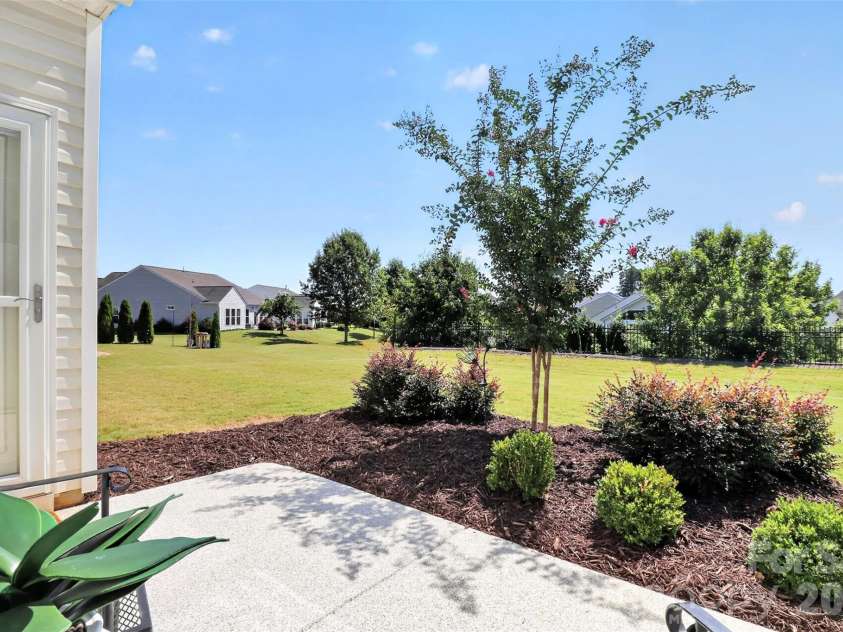 2015 Vermount Way, Indian Land, SC 29707.  MLS# CAR4412967, YatesRealty ID 15122. Attractive backyard and patio