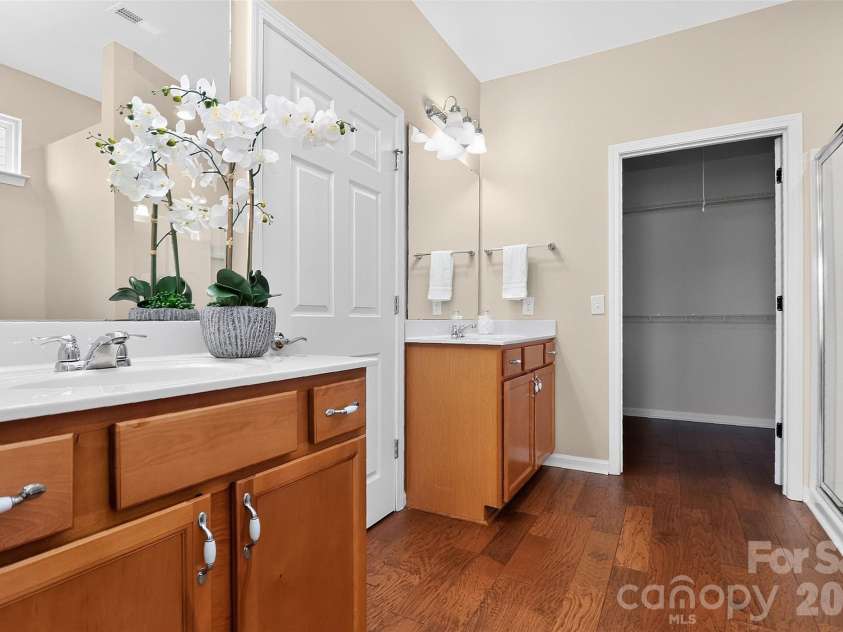 2015 Vermount Way, Indian Land, SC 29707.  MLS# CAR4412967, YatesRealty ID 15122. Primary bathroom