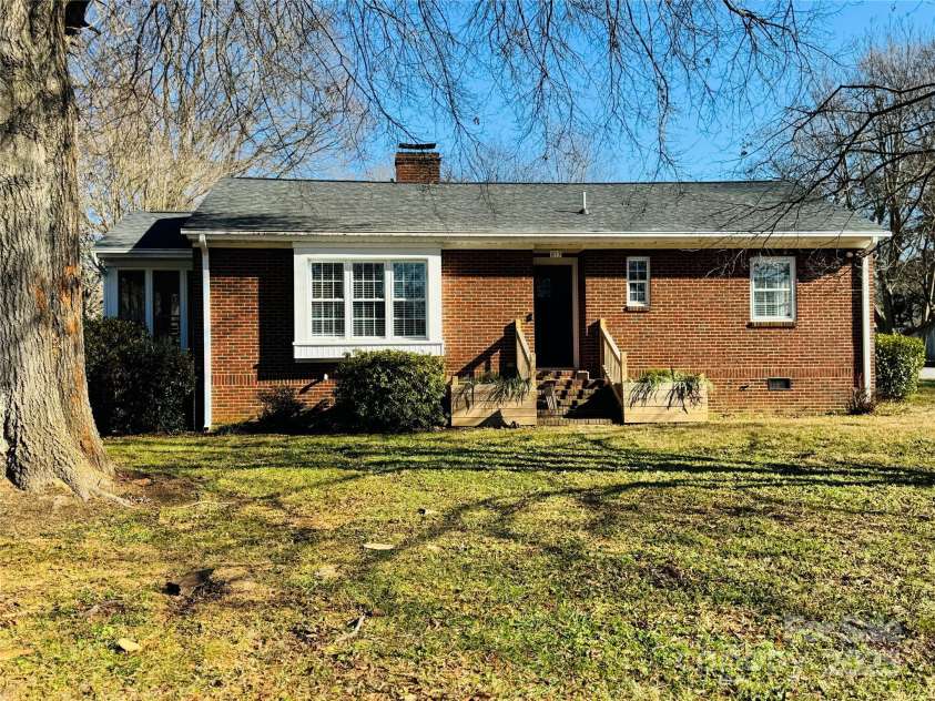 813 Zion Street, Landis, NC 28088.  MLS# CAR4211006, YatesRealty ID 15123. 