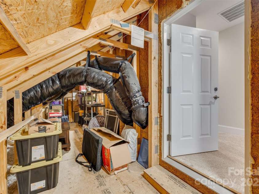 520 Crawfish Drive, Fort Mill, SC 29708.  MLS# CAR4220109, YatesRealty ID 15124. 