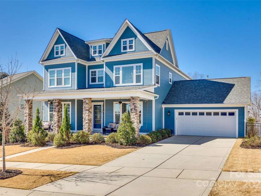 520 Crawfish Drive, Fort Mill, SC 29708.  MLS# CAR4220109, YatesRealty ID 15124. 