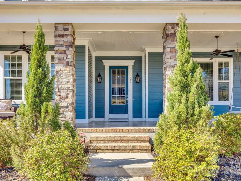 520 Crawfish Drive, Fort Mill, SC 29708.  MLS# CAR4220109, YatesRealty ID 15124. 