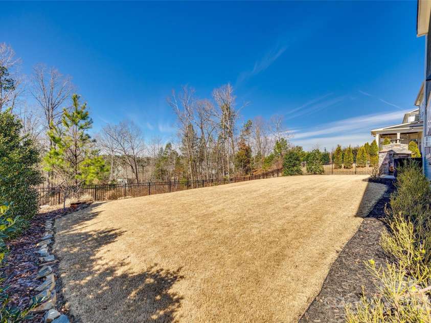 520 Crawfish Drive, Fort Mill, SC 29708.  MLS# CAR4220109, YatesRealty ID 15124. 