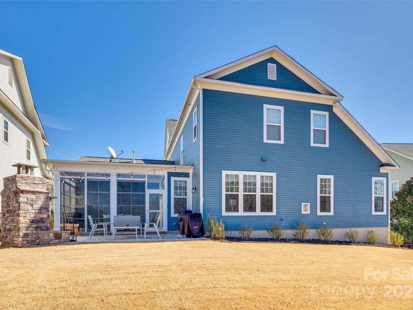 520 Crawfish Drive, Fort Mill, SC 29708.  MLS# CAR4220109, YatesRealty ID 15124. 