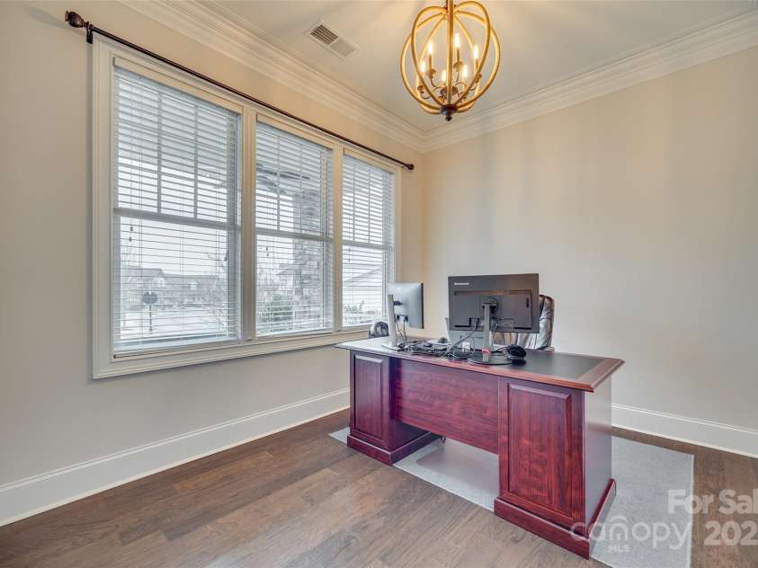 520 Crawfish Drive, Fort Mill, SC 29708.  MLS# CAR4220109, YatesRealty ID 15124. Main Level Office